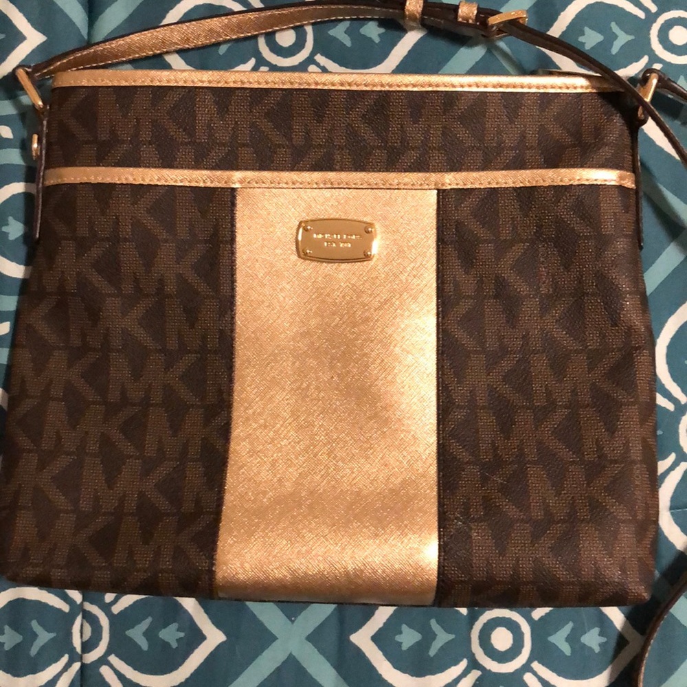 MICHAEL KORS Center Stripe Crossbody Brown & Gold